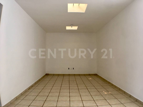 Casa En Venta En Blvd. Delta #2913, Col. Desarrollo El Potrero, León, Gto.