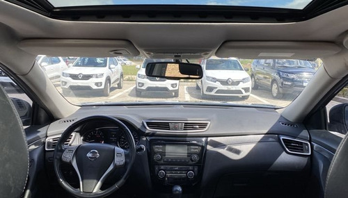 Nissan X-trail Exclusive 7 Pasajeros 2.5 2015