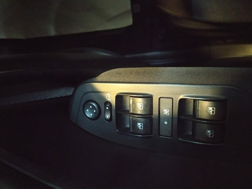 Imagen 7 de 13 de Fiat Argo 2018 1.3 Drive Gse Manual