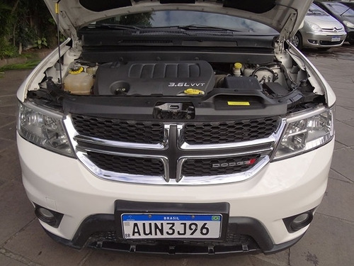 Imagem 2 de 8 de Dodge Journey Sxt