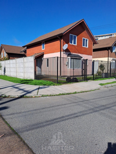 Casa En Arriendo De 4 Dorm. En Valles Del Country Talca
