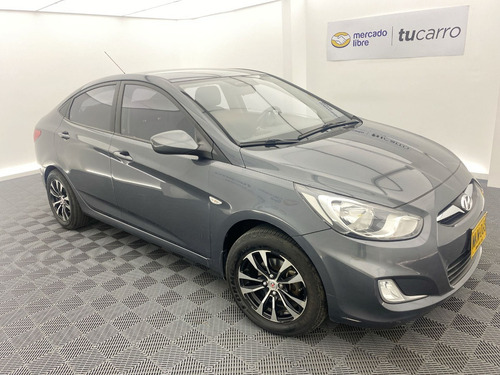 Imagen 11 de 25 de Hyundai Accent I25 Gl 1.4