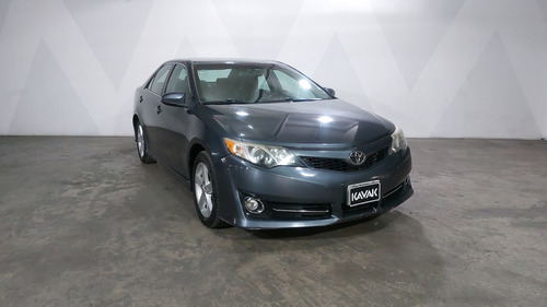Toyota Camry 3.5 SE V6 6AT