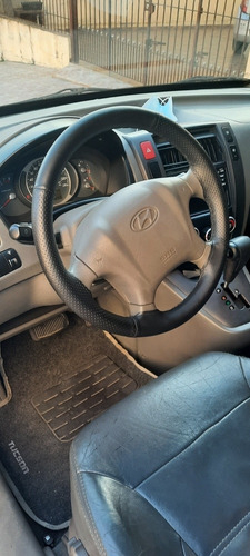 Imagem 10 de 12 de Hyundai Tucson 2008 2.0 Gl 4x2 Aut. 5p