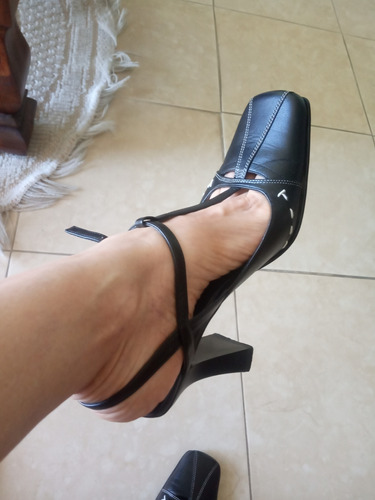 Zapatos Damas Vestir Negros.  En Cuero O Piel, Tacón Alto.