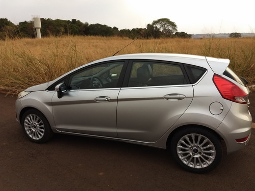 Imagem 4 de 10 de Ford Fiesta 2014 1.6 16v Titanium Flex Powershift 5p