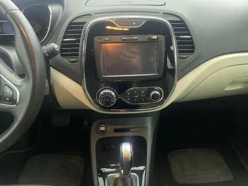 Renault Captur 2.0 Intens Automática
