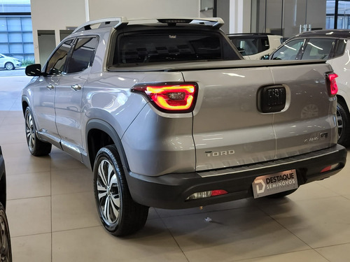 Fiat Toro 2.0 Volcano 4x4 Aut. 4p