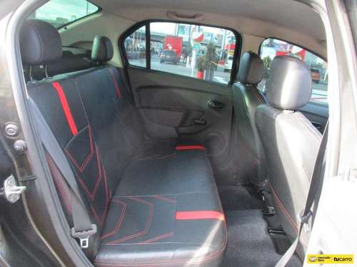 Renault Logan AUTHENTIQUE 1600CC MT AA