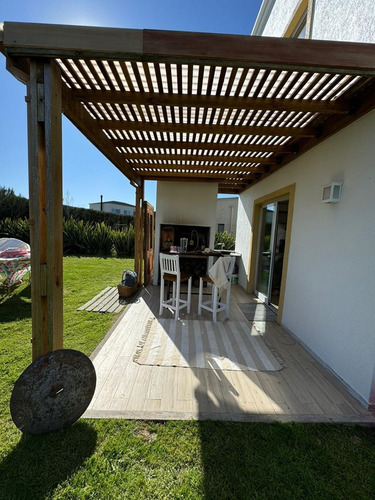 Casa Quinta En Alquiler En El Cantón, Escobar, G.b.a. Zona Norte