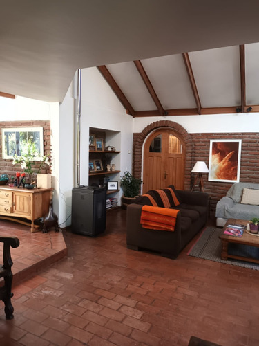 Excelente Casa Simon Gonzalez-ossandon