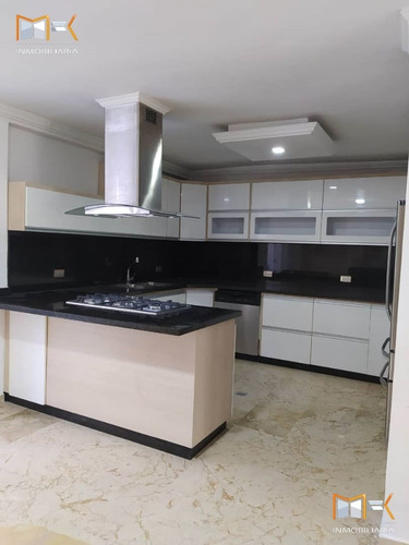 Imagen 8 de 15 de Mk Inmobiliaria Vende A Estrenar Moderno Town House En Catarrana, Maracay / 04126968207