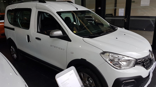 Imagen 6 de 12 de Renault Kangoo Ii Stepway 1.6 Sceii (ra)
