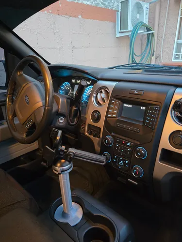 Ford F-150 3.5L bi turbo cabina y media