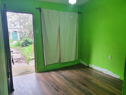 Imagen 2 de 12 de Inmobiliaria Rias Altas Vende Muy Linda Casa Entregando U$s 45.000 Y Cuotas