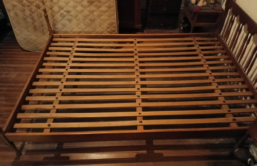 Cama 2 Plazas Matrimonial Antigua De Madera Marrón 130x200 Marrón Antiguo Clásico (Usado)