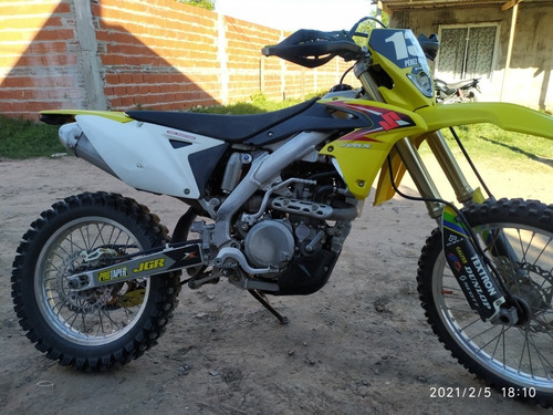Suzuki Rmx