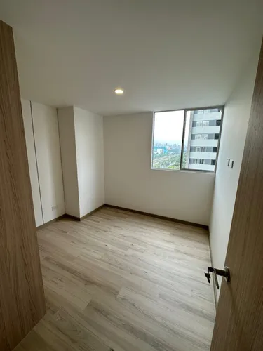 Vive En Las Alturas Con Estilo Y Confort Apartamento En Urbanity,
