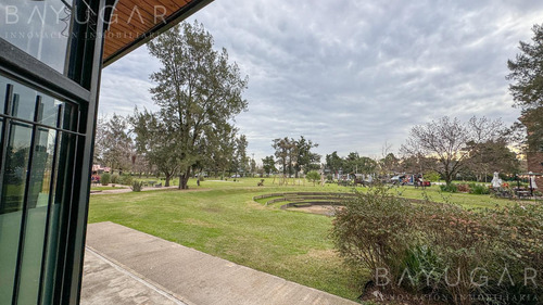 Alquiler Local En Pueblo Caamaño / Pilar - Centro Comercial Sobre Av. Caamaño