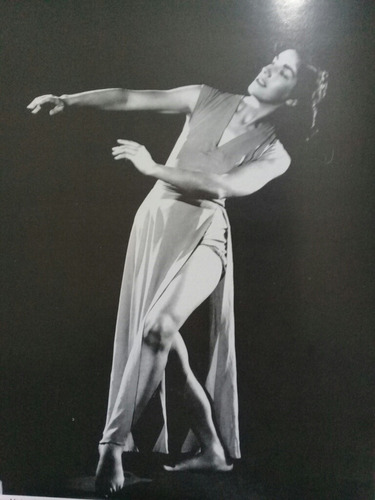 Josefina Lavalle: Danza, Intitucionalidad Y Rebeldía. 