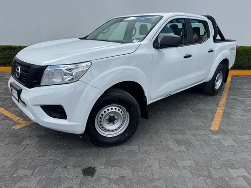 Nissan Np300 2020