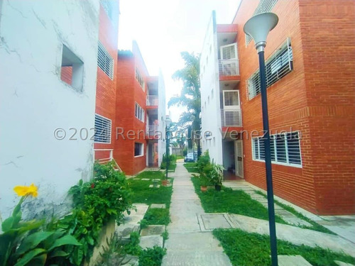  Sp  Amplio  Apartamento En  Venta En  La Ribereña Cabudare  Lara, Venezuela. 3 Dormitorios  2 Baños  75 M² 