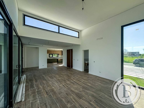 Bustamante Prop El Naudir 12254 Casa Venta A Estrenar Escobar
