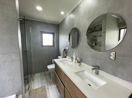 Se Vende Casa En Sector Las Vegas De Chamiza