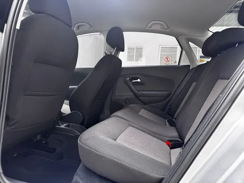 Volkswagen Vento 1.6 Startline Mt
