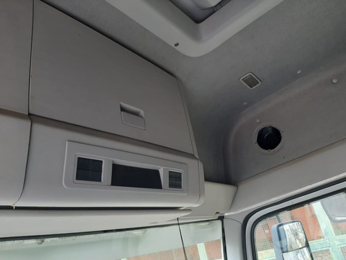 Vw 24280 Bitruck 2012 Com Bau De 9,00 Mts.