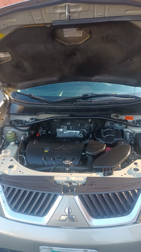 Mitsubishi Outlander 2.4 Ls Aa Ee At