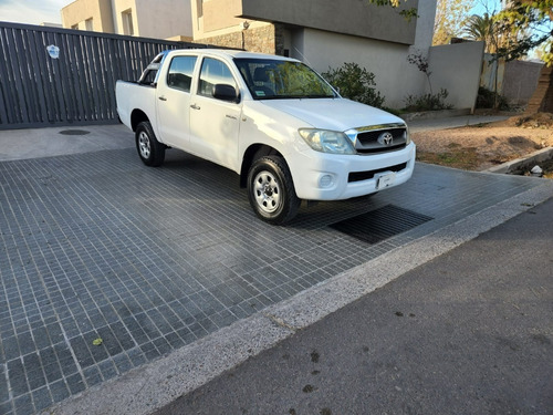 Imagen 16 de 17 de Toyota Hilux 2.5 C/d 4x4 Td Dx
