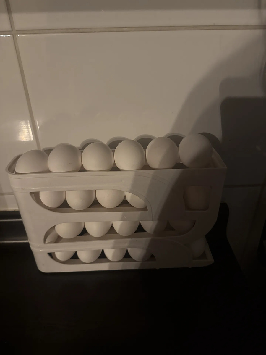 Foto real de Huevera - Dispensador Organizador De 4 Niveles Blanco