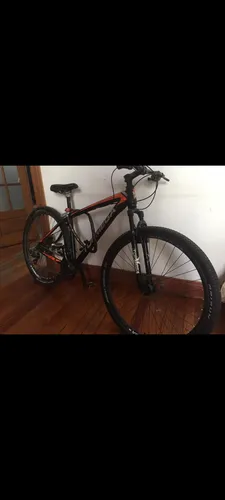Es Una Bicicleta Muy Linda