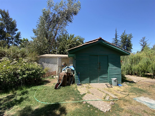 Casa En Venta De 8 Dorm. En Colina