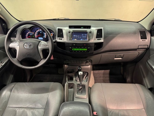 Toyota Hilux CD SRV 4x2 2.7 Flex 16V Aut.