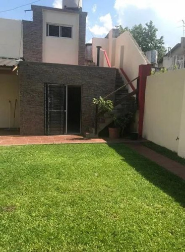 Casa 3 Ambientes Con Cocheras