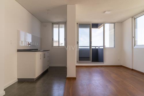 Apartamento, 2 Dormitorios, Ciudad Vieja. 602.