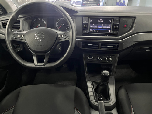 Volkswagen Polo 1.0 MPI MANUAL