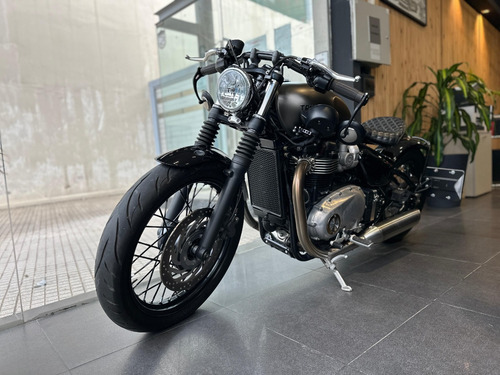 Triumph Bobber Boneville 1200, 2018. 4.000kms