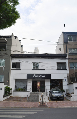 Imagen 2 de 30 de Local Con Oficinas En Alquiler En Punta Chica.
