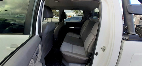Toyota Hilux 2.7 4x4 Nafta Impecable Ficha En Servicio.