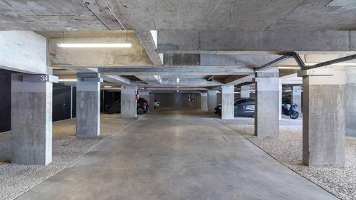 Imagen 2 de 5 de Cochera - Villa Urquiza- ¡¡posibilidad De Financiación!!
