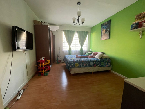 Venta Casa 5 Ambientes Barrio Naon Mataderos
