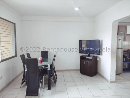 Imagen 9 de 30 de Hermosa Y Espaciosa Casa En Venta Zona Cabudare La Piedad Norte %%% Rf 23-1 7 1 4 7 Kl Rah %%%