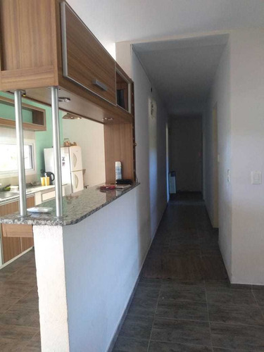 Imagen 4 de 23 de Casa Dos Dormitorios De Categoria Tanti Centro. Barrio Cerrado