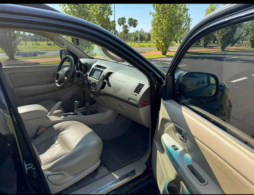 Toyota Hilux SW4 3.0 Srv 7l 4x4 Aut. 5p