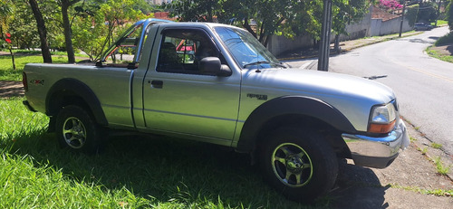 Ford Ranger 2.5 Xlt Cab. Regular 4x2 2p