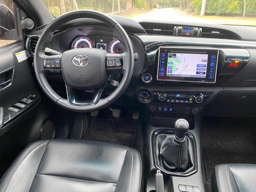 Toyota Hilux 2.8 Cd Srx 177cv 4x4
