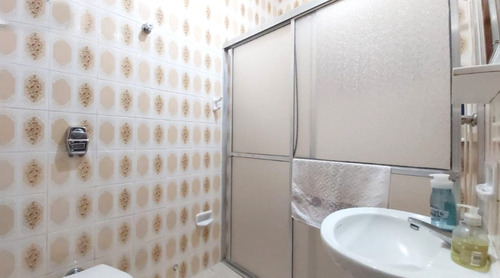 Casa A 200 Mts Da Praia. Lugar Muito Tranquilo Seguro Em Bairro Nobre. Casa Isolada. Estrutura Do Telhado Reformada - Madeiramento Com Manta. Parte Elétrica Revisada E Fiação Novos